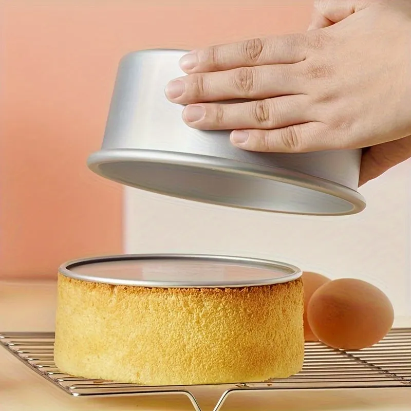 3Piece Aluminium Cake Pan Set with Removable Bottoms