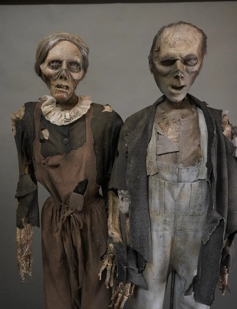 American Gothic Farmer Mummy Couple