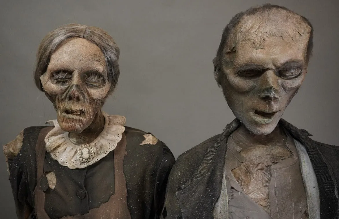 American Gothic Farmer Mummy Couple