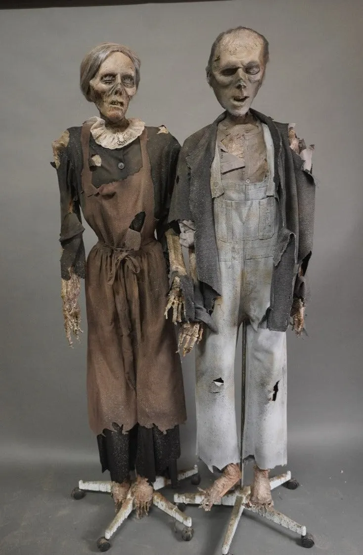 American Gothic Farmer Mummy Couple