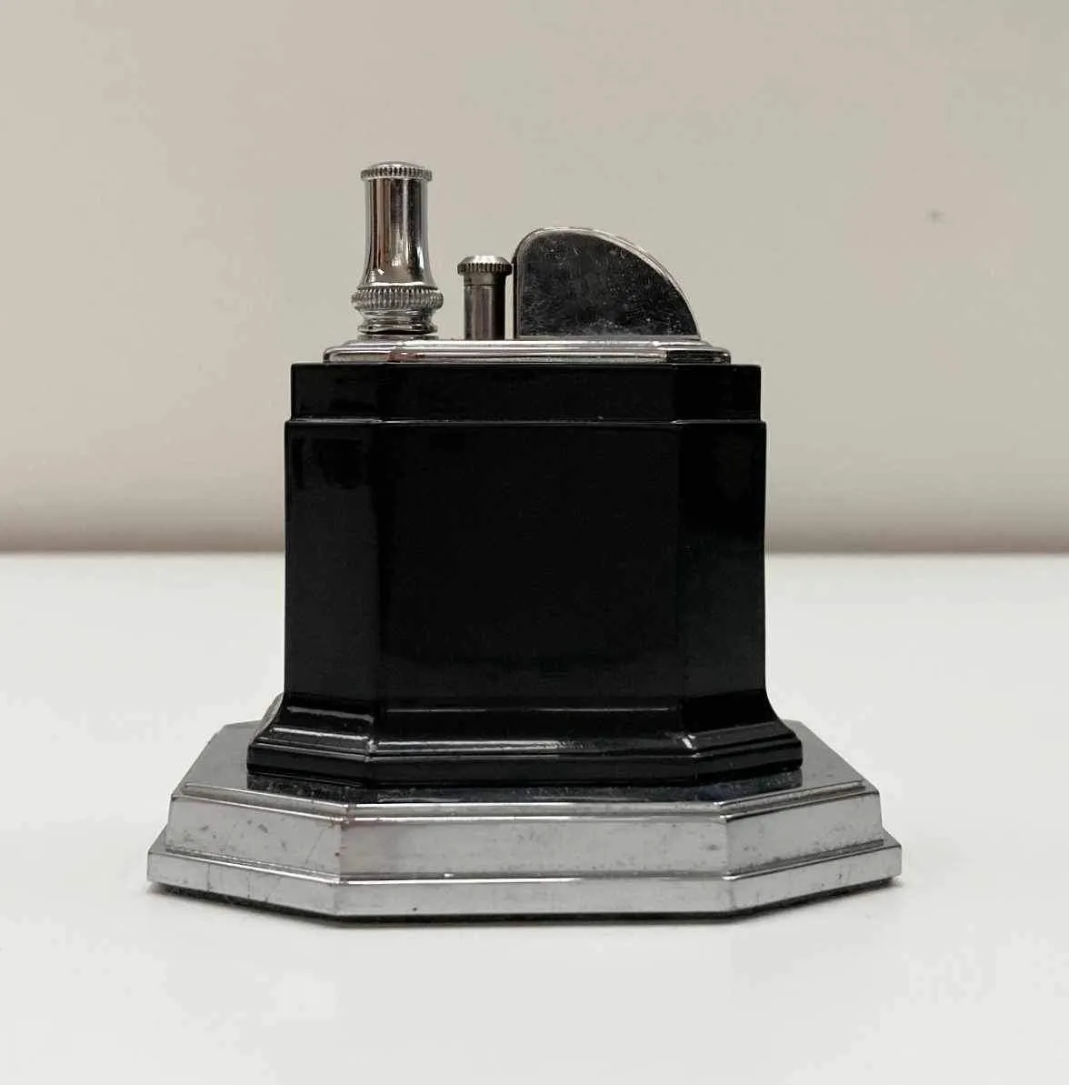 Art Deco Period Octette Touch Tip Table Lighter by Ronson