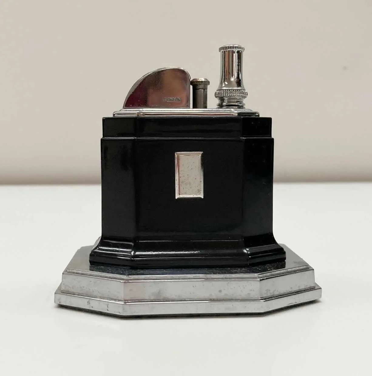 Art Deco Period Octette Touch Tip Table Lighter by Ronson