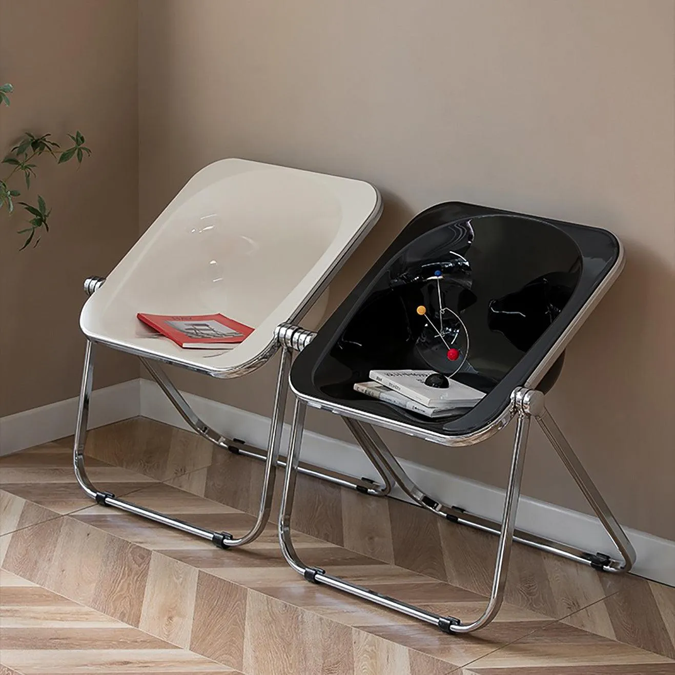 COZONI Folding Armchair