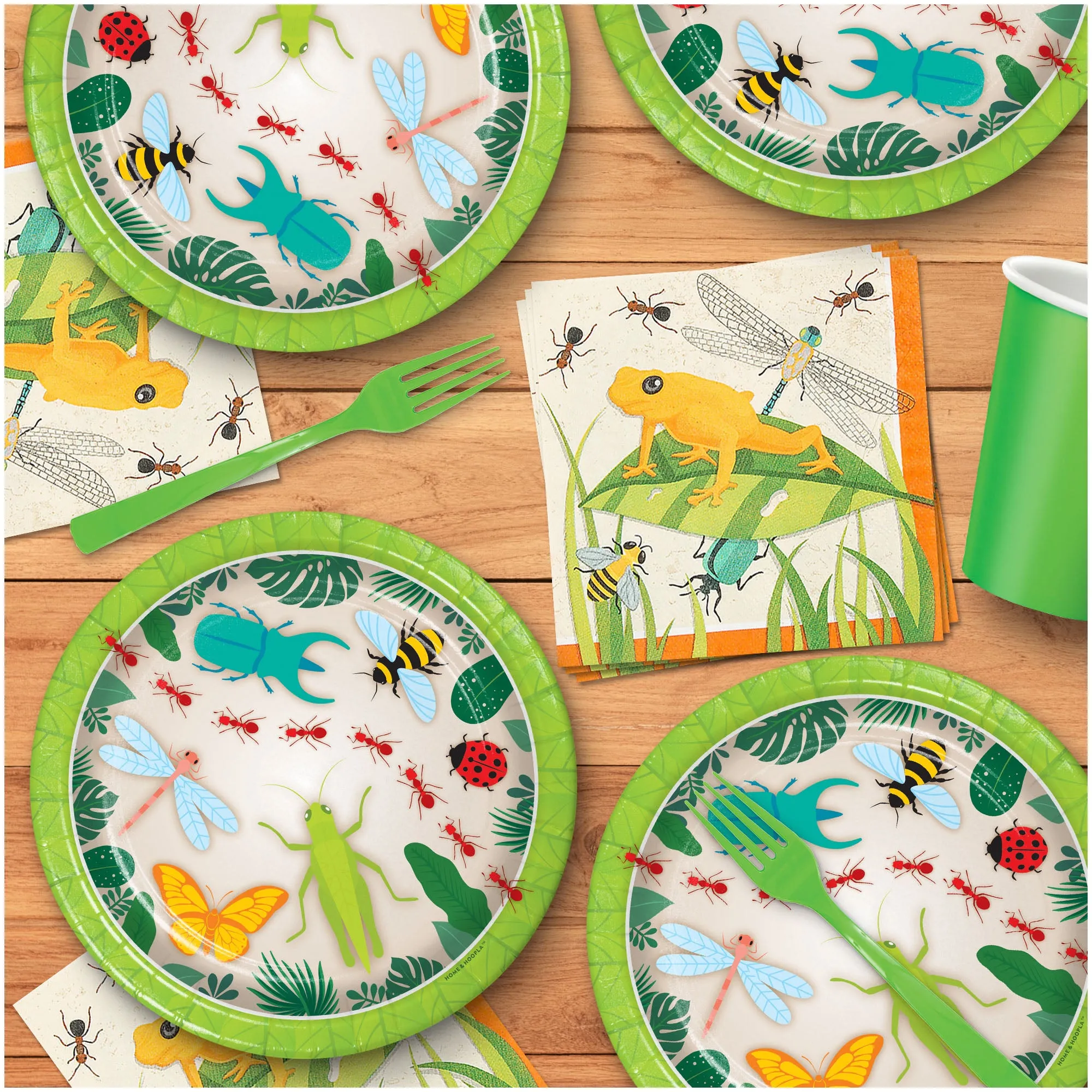 Insect Party Supplies - Backyard Bug Party Round Paper Dessert Plates and Beverage Napkins (Serves 16)
