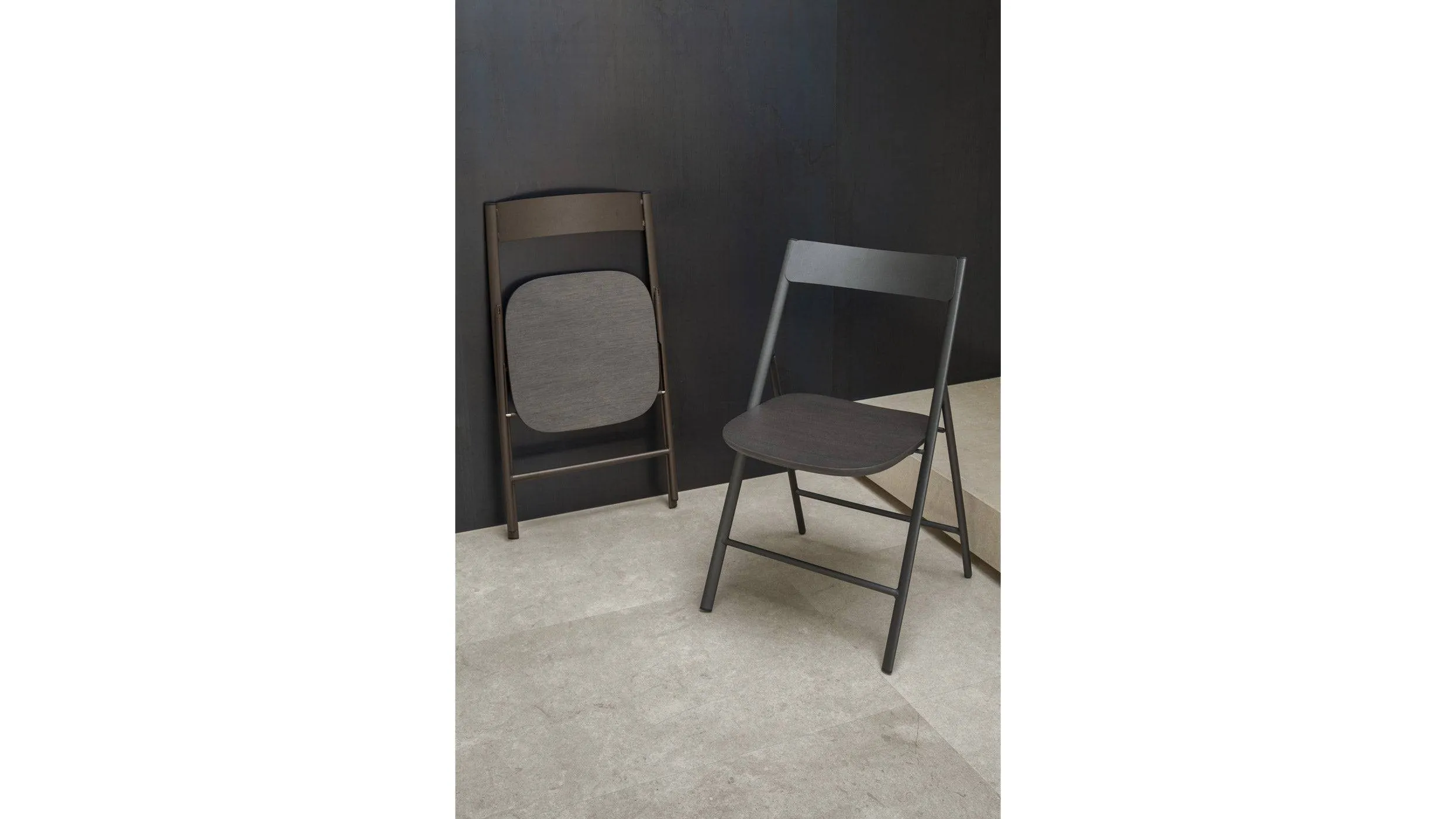 Joe folding chair